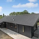 Holiday home Amazing In With Wifi Hovborg