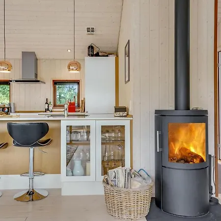 Lovely In With Kitchen * Hovborg